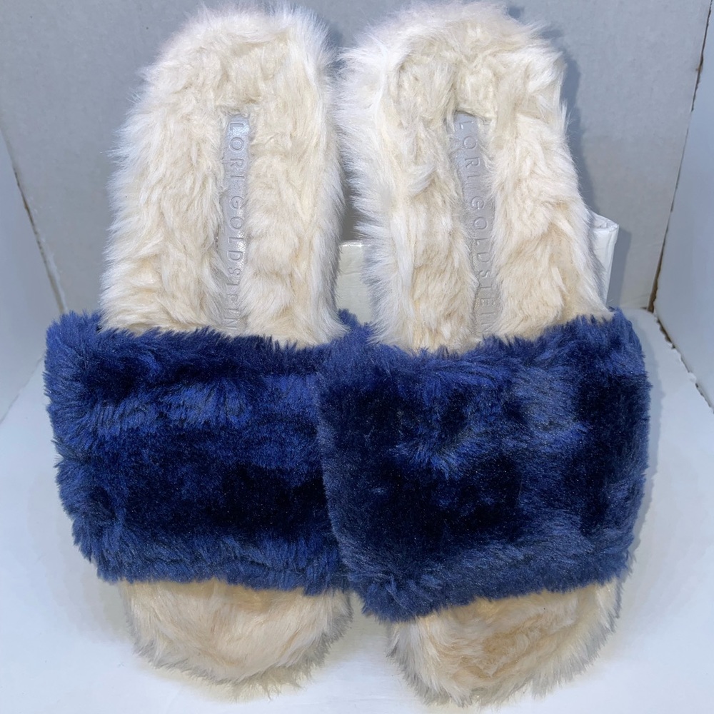 Super cute Lori Goldstein slippers